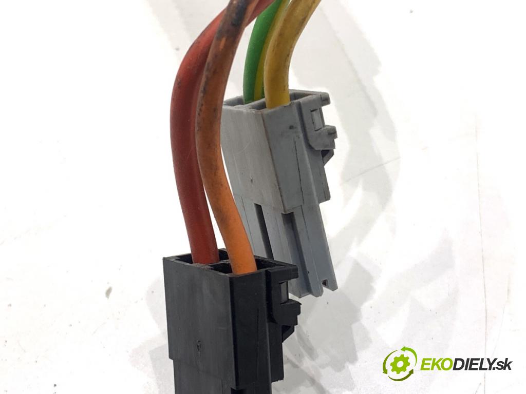 RENAULT TRAFIC II Autobus 2009 84 kW 2.0 dCi 115 1995 spinačka (Spínacia skrinka)