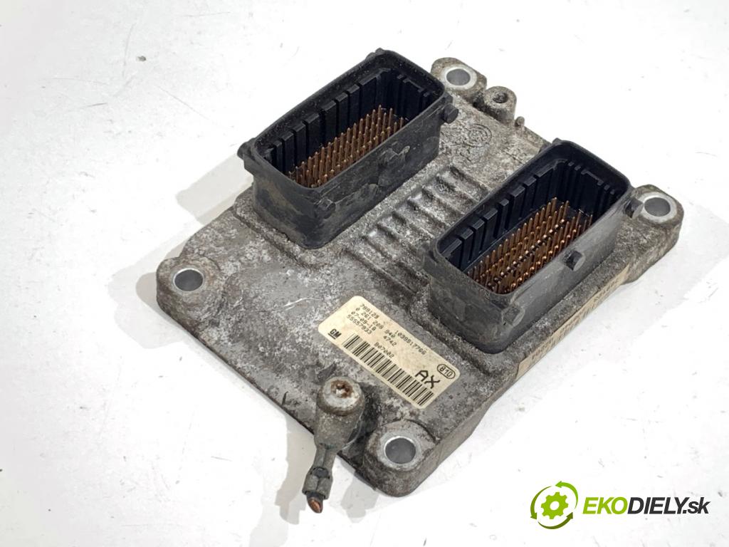 OPEL CORSA D liftback 2007 59 kW 1.2 (L08, L68) 1229 řídící jednotka motora 55557933 (Řídicí jednotka)