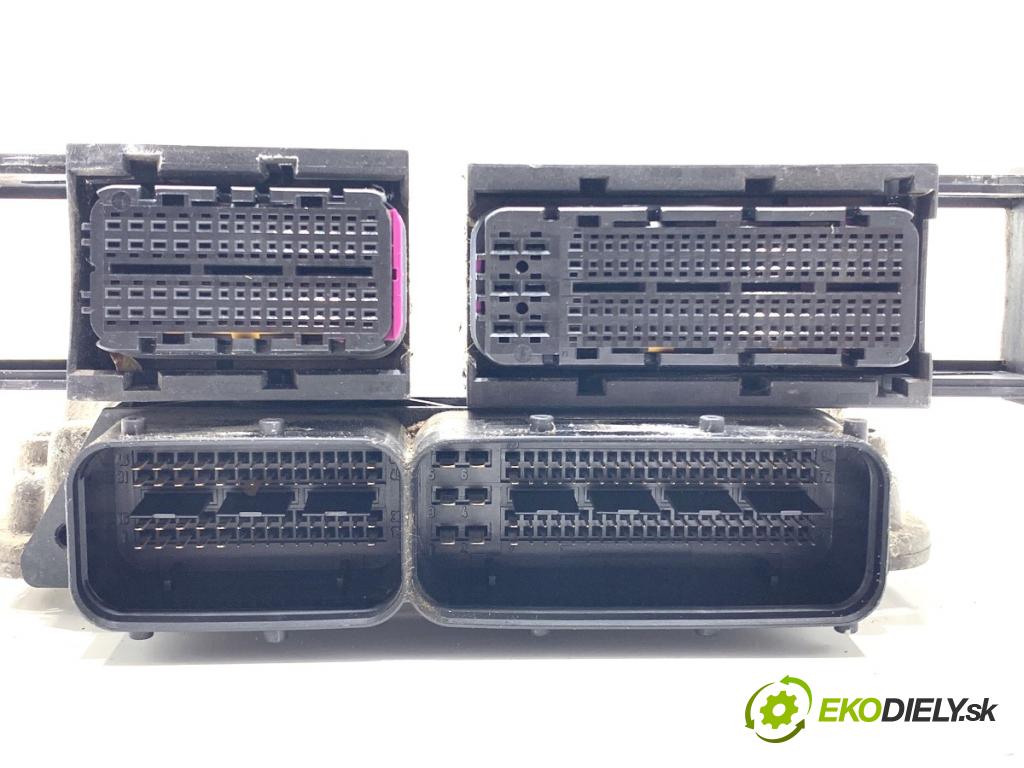 VW GOLF V Kombi 2007 77 kW 1.9 TDI 1896 řídící jednotka motora 03G906021HB (Řídicí jednotka)