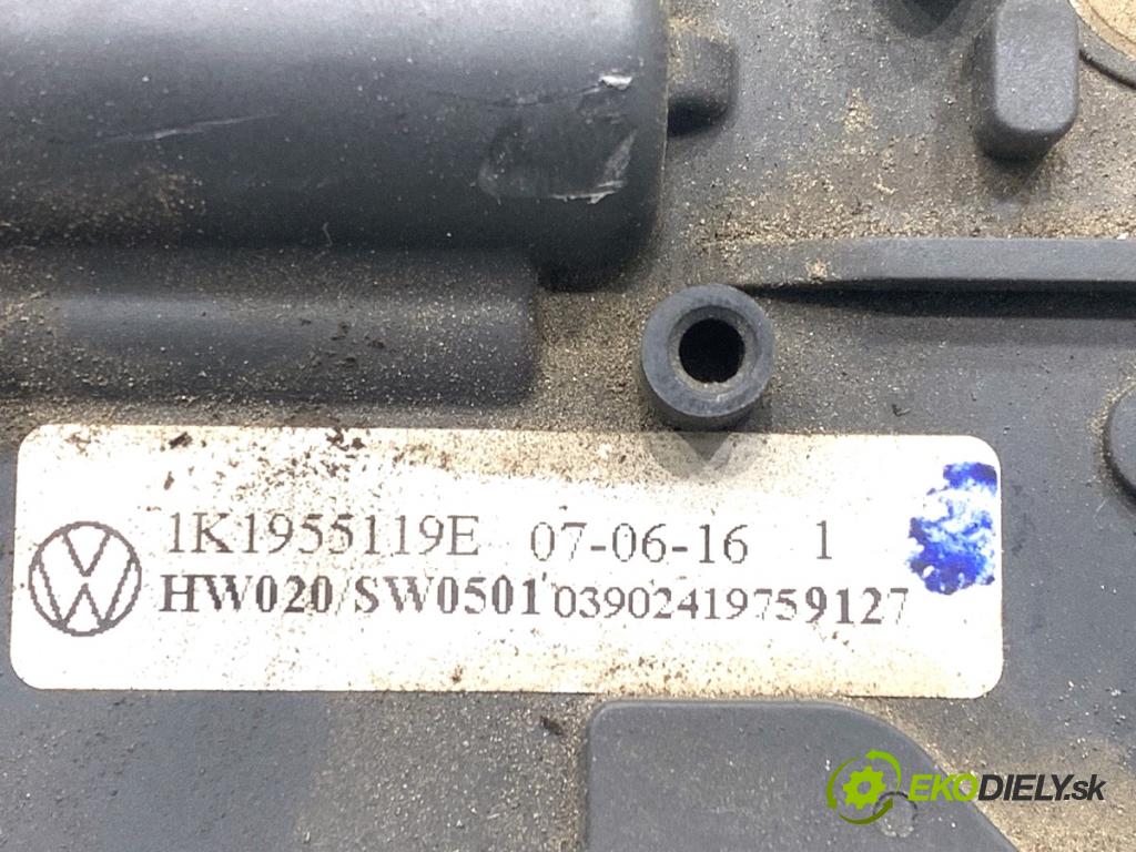 VW GOLF V Kombi 2007 77 kW 1.9 TDI 1896 Mechanizmus stieračov predný 1K1955023G (Motorček stieračov predný)