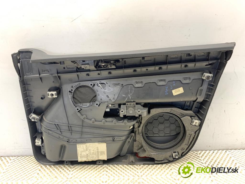 VW GOLF V Kombi 2007 77 kW 1.9 TDI 1896 čalúnenie Dvere ľavy predný 1K4868109