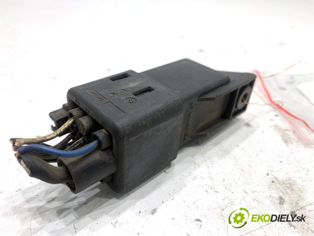 HONDA ACCORD VII sedan 2004 103 kW 2.2 i-CTDi (CN1) 2204 relé sviečok žhavenia 0281003030 (Relé)