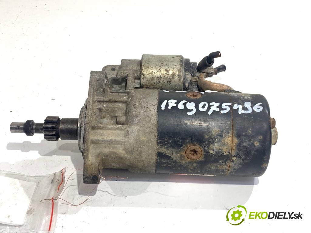 VW TRANSPORTER T4 Autobus 1995 57 kW 2.4 D 2370 Štartér  (Štartér)