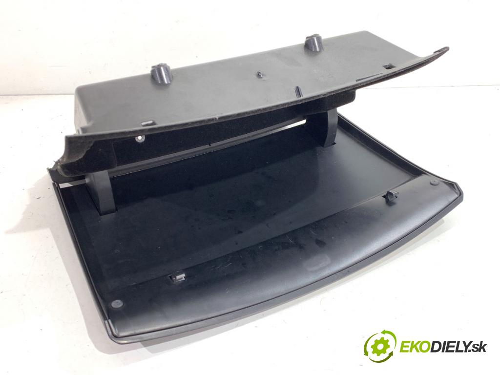 VW TRANSPORTER T5 Autobus 2015 103 kW 2.0 TDI 1968 přihrádka kastlík přístrojovky 7E5857922A