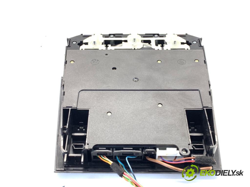 BMW E90 sedan 2005 95 kW 318 i 1995 světlo stropní 6976291