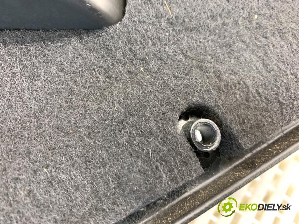 AUDI Q7 4L SUV 2009 176 kW 3.0 TDI quattro 2967 čalúnenie Dvere ľavy predný