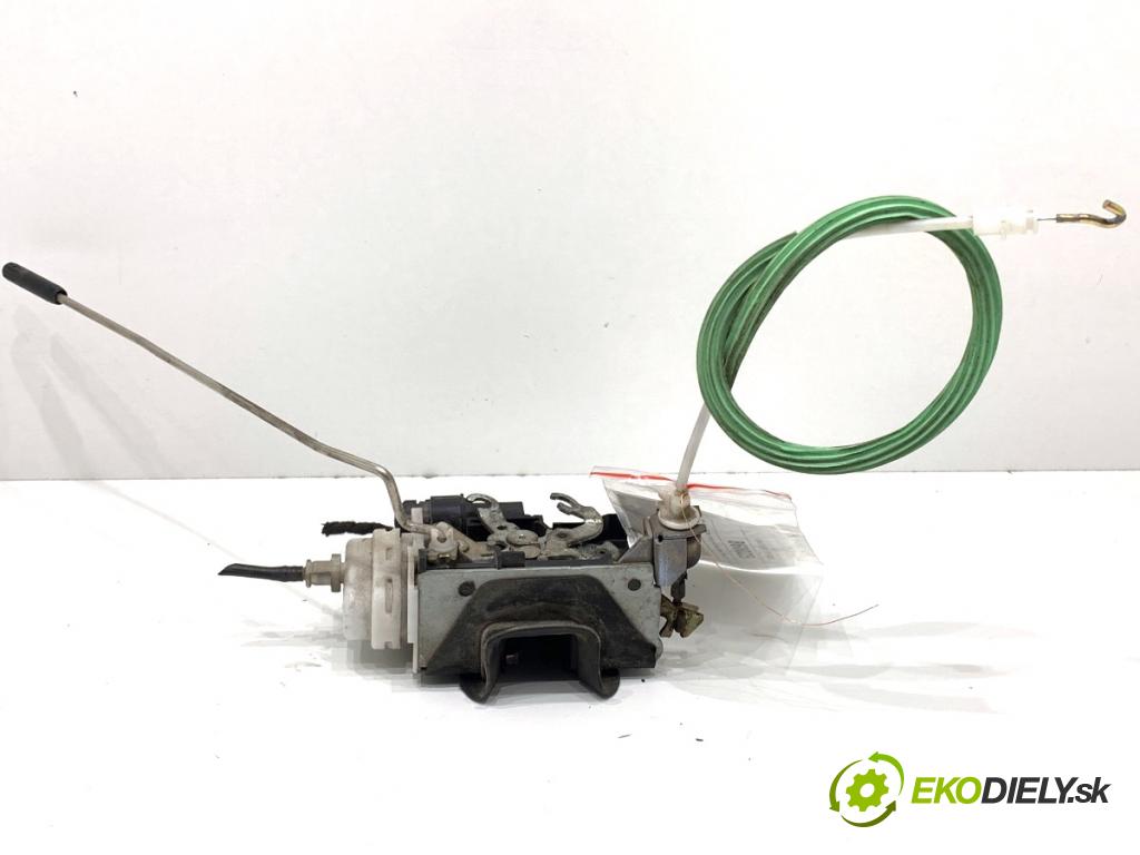 AUDI A3 8L liftback 2000 66 kW 1.9 TDI 1896 zámok Dvere ľavy predný 8L0173B