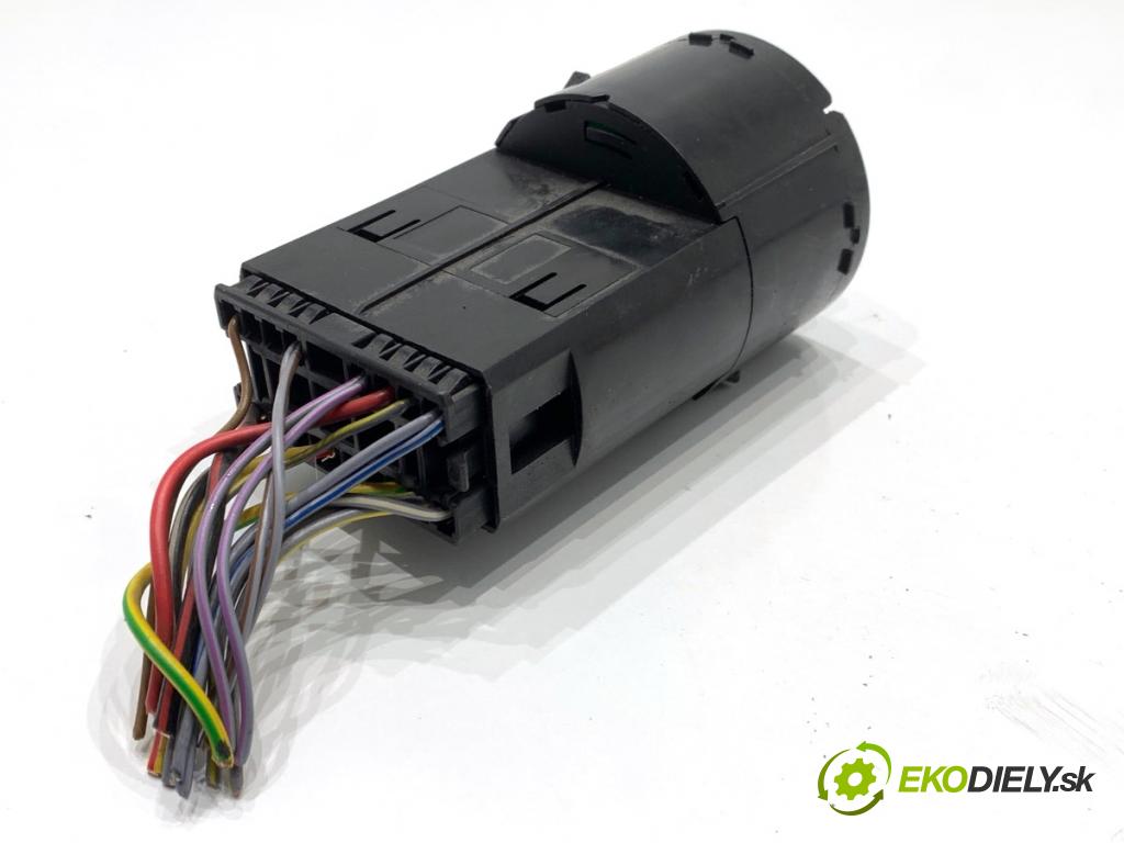 AUDI A3 8L liftback 2000 66 kW 1.9 TDI 1896 Spínač svetiel 1C0941531A