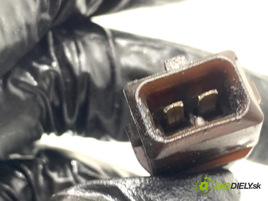 AUDI A3 8L liftback 2000 66 kW 1.9 TDI 1896 vstřikovací ventily 028130202P