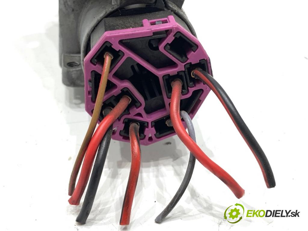 AUDI A3 8L liftback 2000 66 kW 1.9 TDI 1896 spinačka 4B0905851C (Spínacia skrinka)