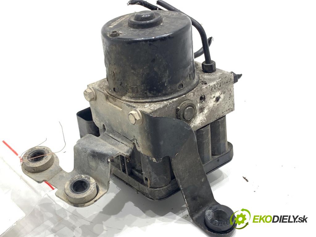 AUDI A3 8L liftback 2000 66 kW 1.9 TDI 1896 pumpa ABS 1C0907379E (Pumpa ABS)