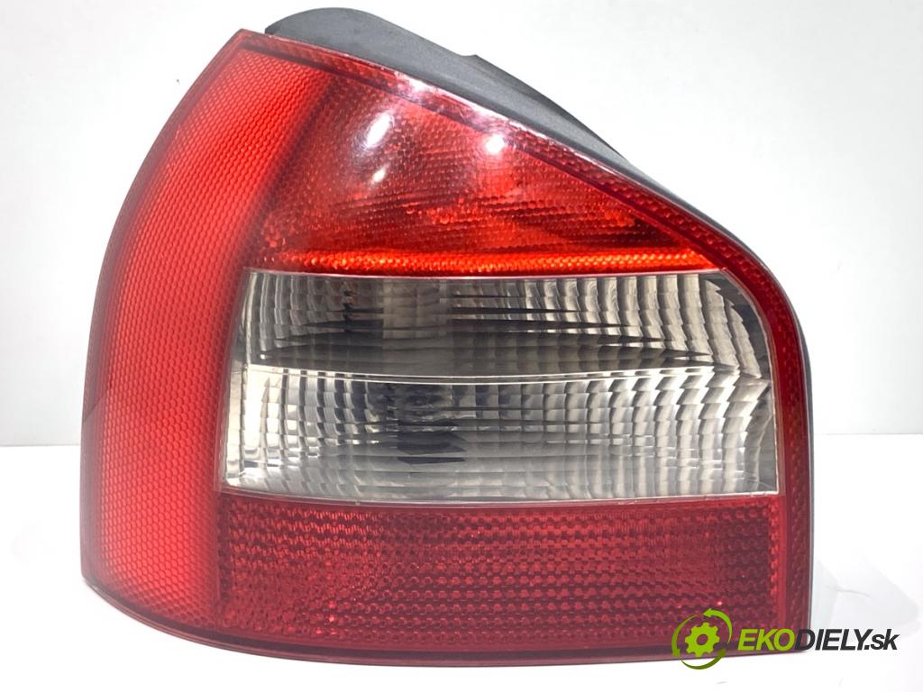 AUDI A3 8L liftback 2000 66 kW 1.9 TDI 1896 Svetlo ľavy zad 8L0945095B