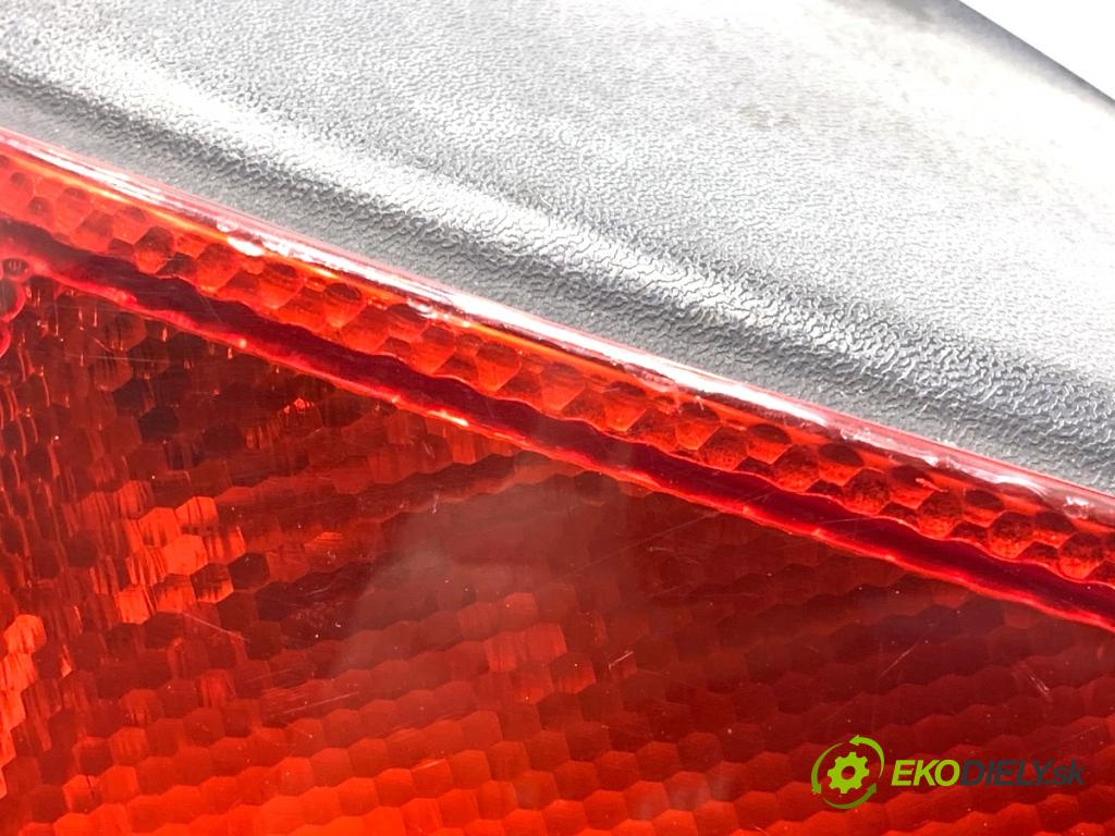 AUDI A3 8L liftback 2000 66 kW 1.9 TDI 1896 světlo levý zadní část 8L0945095B