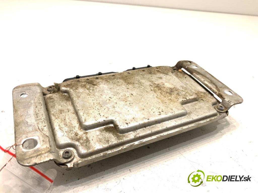 TOYOTA AYGO I liftback 2007 50 kW 1.0 (KGB10_) 998 řídící jednotka motora 89661-0H040 (Řídicí jednotka)