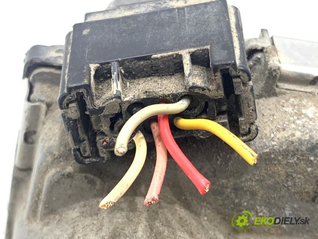 TOYOTA AYGO I liftback 2007 50 kW 1.0 (KGB10_) 998 škrtíci klapka 22030-00020 (Škrticí klapka)