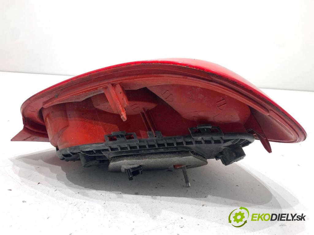 TOYOTA AYGO I liftback 2007 50 kW 1.0 (KGB10_) 998 Svetlo pravy zad