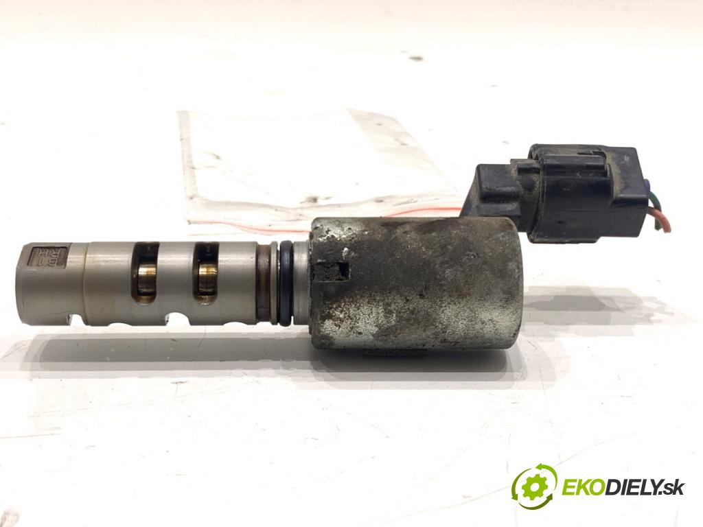 TOYOTA AYGO I liftback 2007 50 kW 1.0 (KGB10_) 998 snímač variabilní fázy  (Snímač)