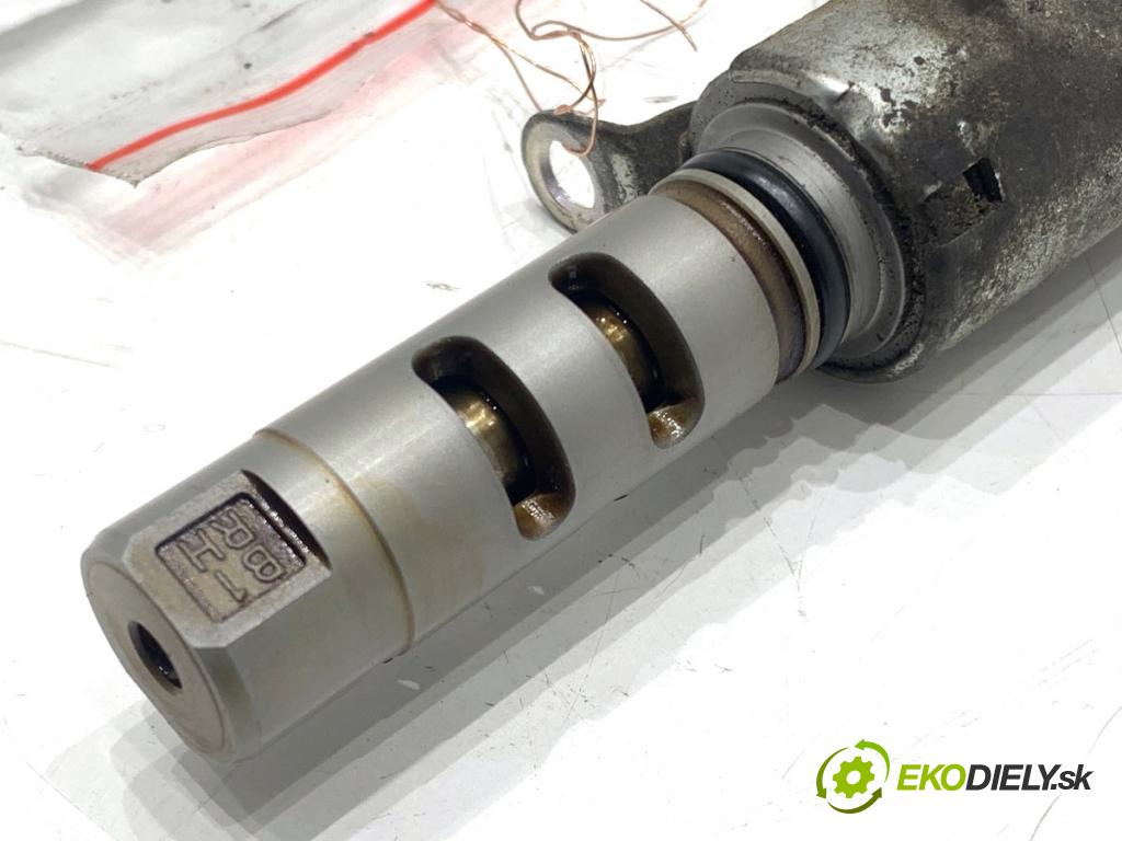 TOYOTA AYGO I liftback 2007 50 kW 1.0 (KGB10_) 998 snímač variabilní fázy  (Snímač)