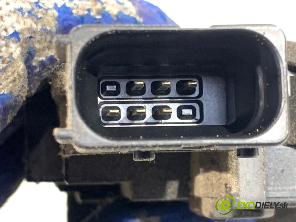 PEUGEOT BOXER II Platforma / podwozie 2010 88 kW 2.2 HDi 120 2198 zámok Dvere pravy predný 1350147080