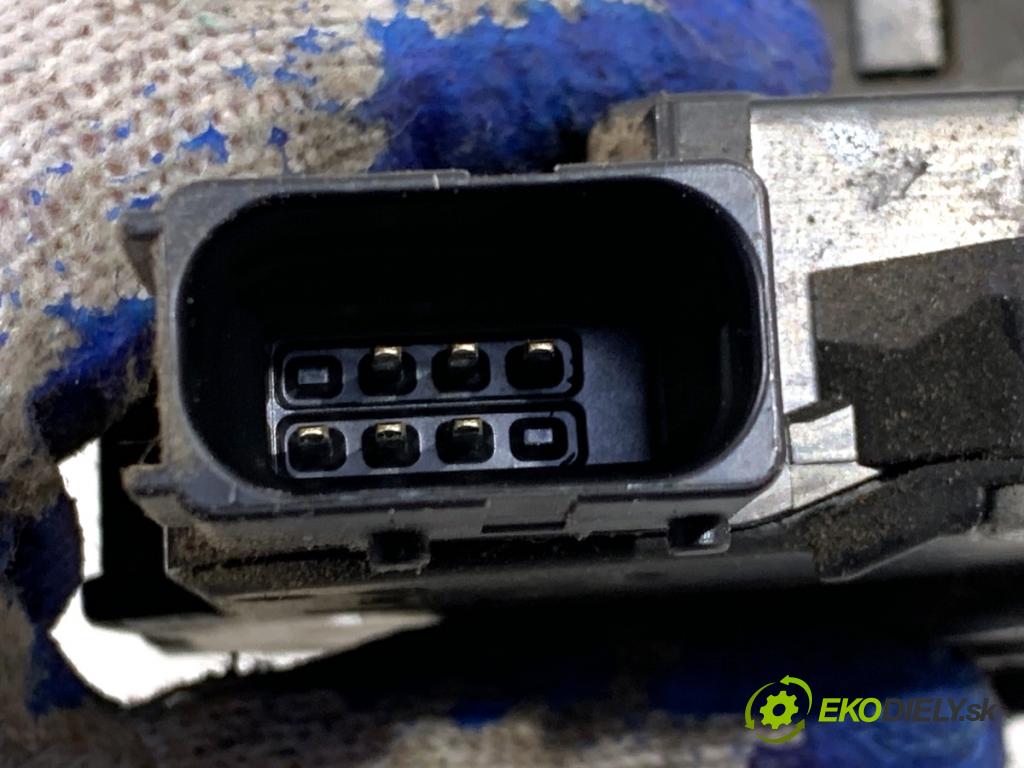 PEUGEOT BOXER II Platforma / podwozie 2010 88 kW 2.2 HDi 120 2198 zámok Dvere ľavy predný 1342155080