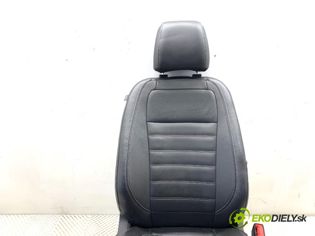 FORD USA ESCAPE III  2017 179 kW 2.0 179 kW [242 KM] 2017 - 2018 1983 Sedadlo pravy predný