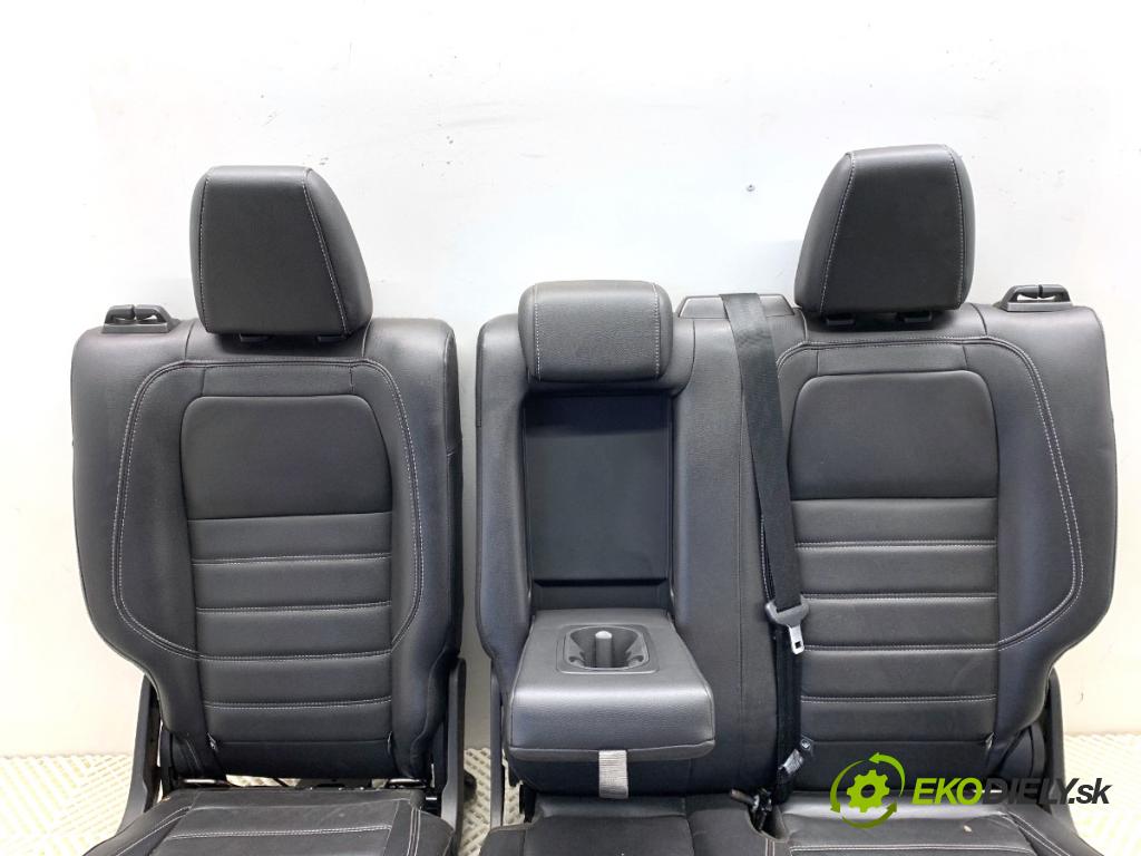 FORD USA ESCAPE III  2017 179 kW 2.0 179 kW [242 KM] 2017 - 2018 1983 Sedadlo druhý rad