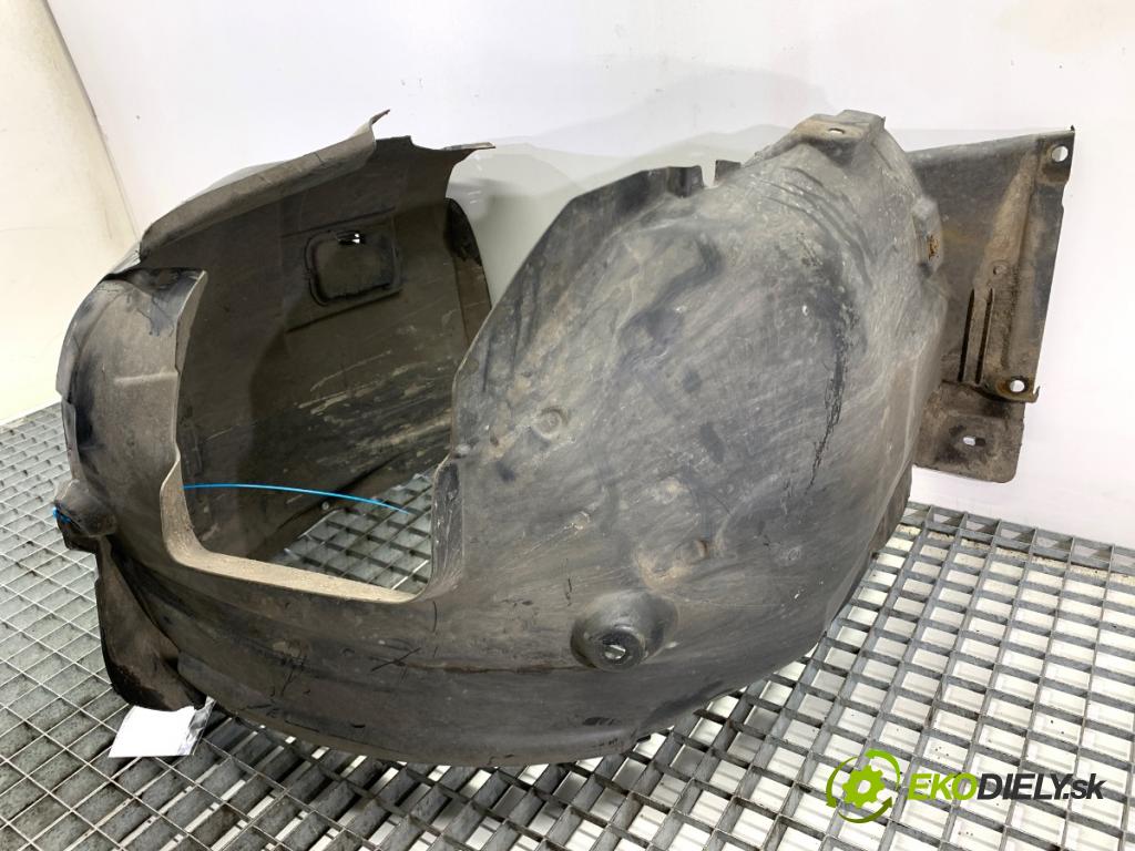 BMW E90 sedan 2005 95 kW 318 i 1995 podblatník levý přední část
