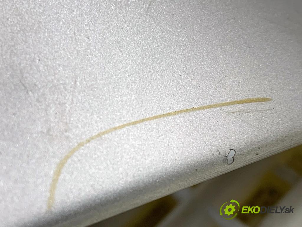 BMW E90 sedan 2005 95 kW 318 i 1995 Blatník pravy predný 354