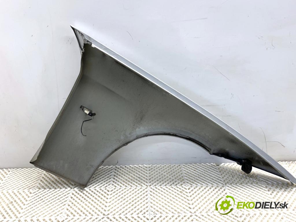 BMW E90 sedan 2005 95 kW 318 i 1995 blatník levý přední část 354