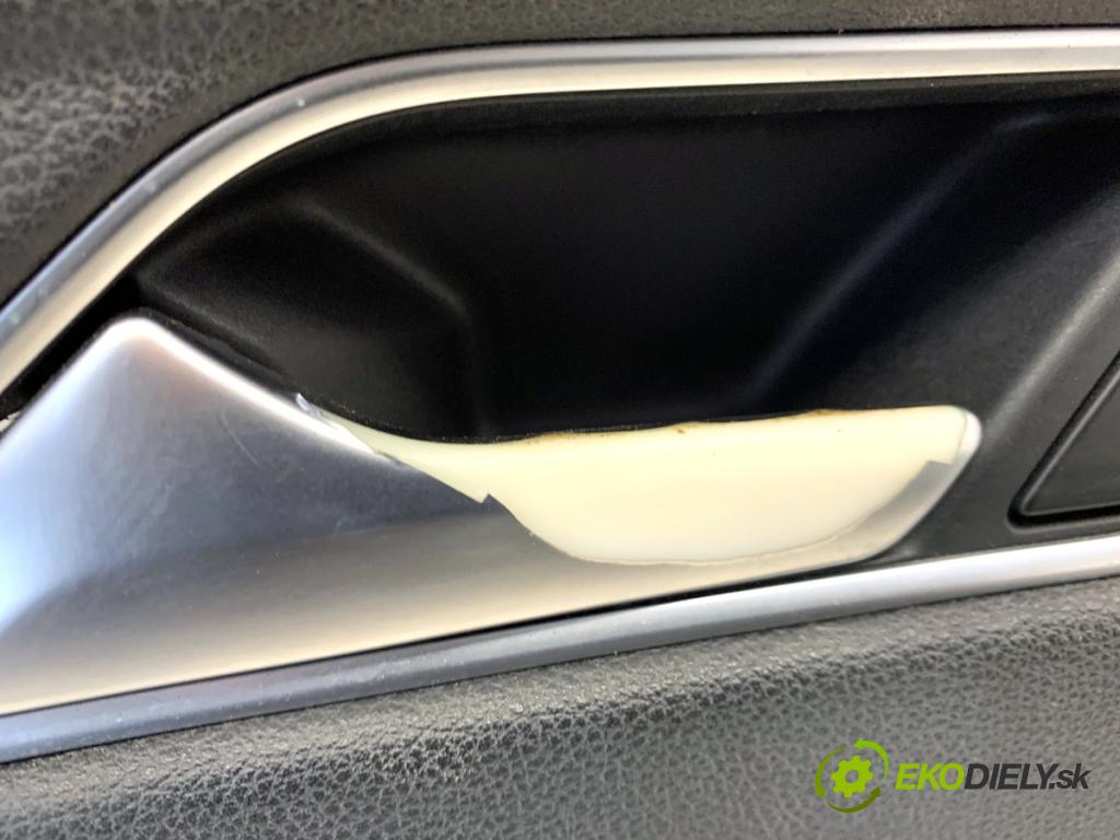 AUDI A3 8V sedan 2017 162 kW 2.0 TFSI quattro 1984 čalúnenie Dvere ľavy predný