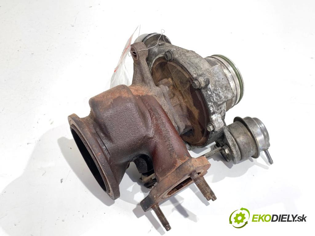 VOLVO V40 liftback 2016 88 kW D2 1969 kompresor klimatizace 31380130 (Kompresor klimatizace)