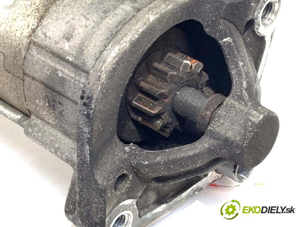 VOLVO V40 liftback 2016 88 kW D2 1969 Štartér 31419543 (Štartér)