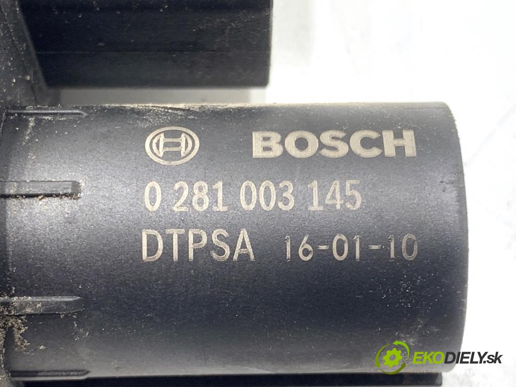 VOLVO V40 liftback 2016 88 kW D2 1969 relé sviečok žhavenia 31431776 (Relé)