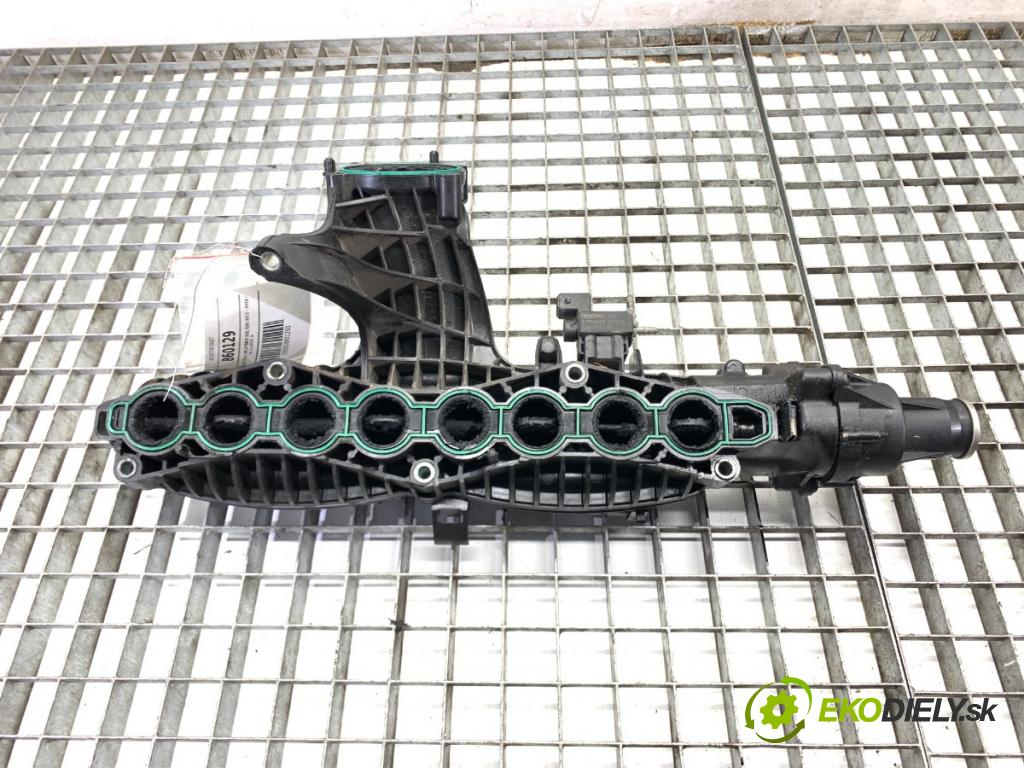 VOLVO V40 liftback 2016 88 kW D2 1969 potrubí sání 31431955 (Sací potrubí)