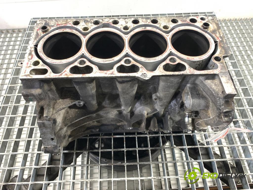 VOLVO V40 liftback 2016 88 kW D2 1969 JEDNOTKA: motora  (Blok motoru)