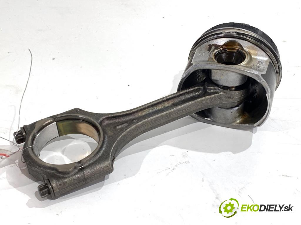 VOLVO V40 liftback 2016 88 kW D2 1969 PIEST: ojnica 82L187 (Piest)