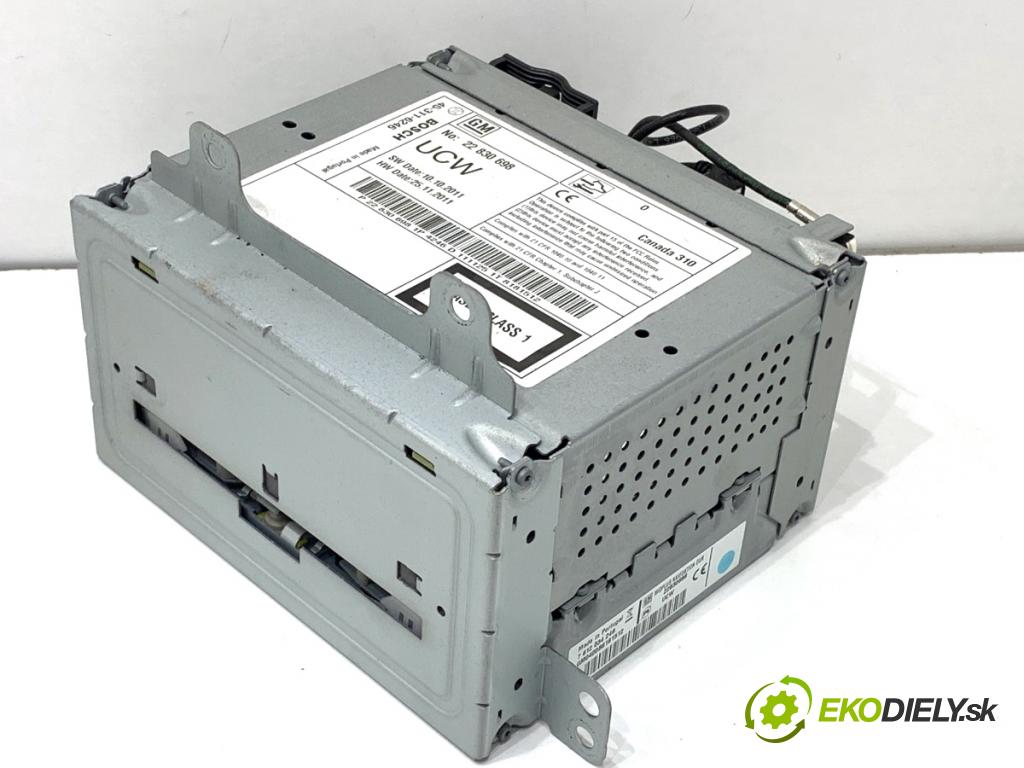 OPEL INSIGNIA A Kombi 2011 162 kW 2.0 Turbo (35) 1998 RADIO 22830698 (Audio zařízení)