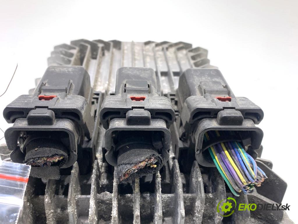 OPEL INSIGNIA A Kombi 2011 162 kW 2.0 Turbo (35) 1998 riadiaca jednotka Motor 12633555 (Riadiaca jednotka)