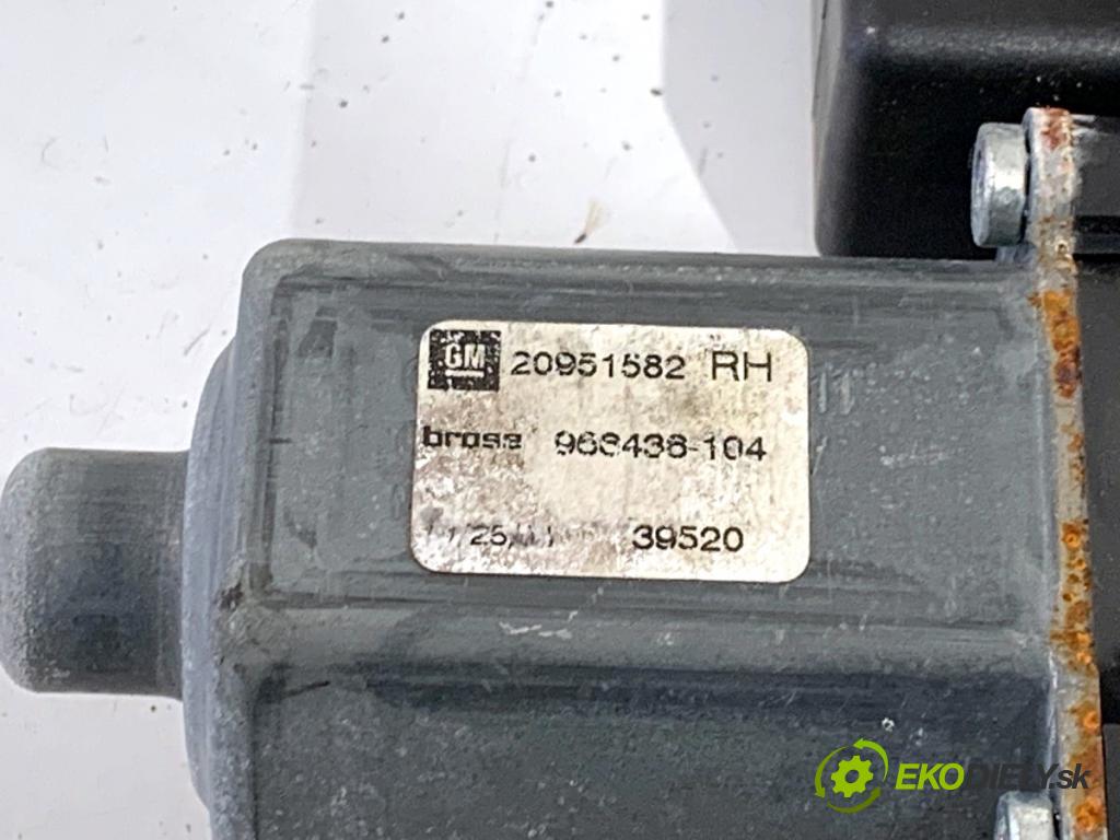 OPEL INSIGNIA A Kombi 2011 162 kW 2.0 Turbo (35) 1998 mechanismus okna pravý přední část 20951582