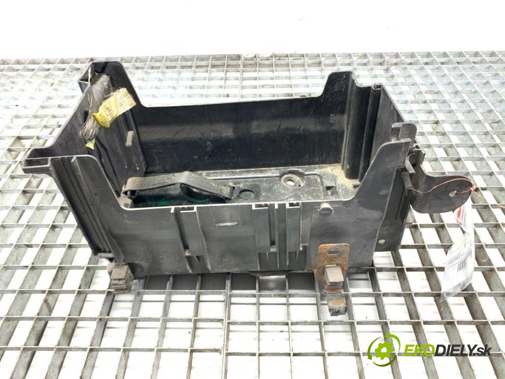 OPEL INSIGNIA A Kombi 2011 162 kW 2.0 Turbo (35) 1998 Obal akumulátora 13334616