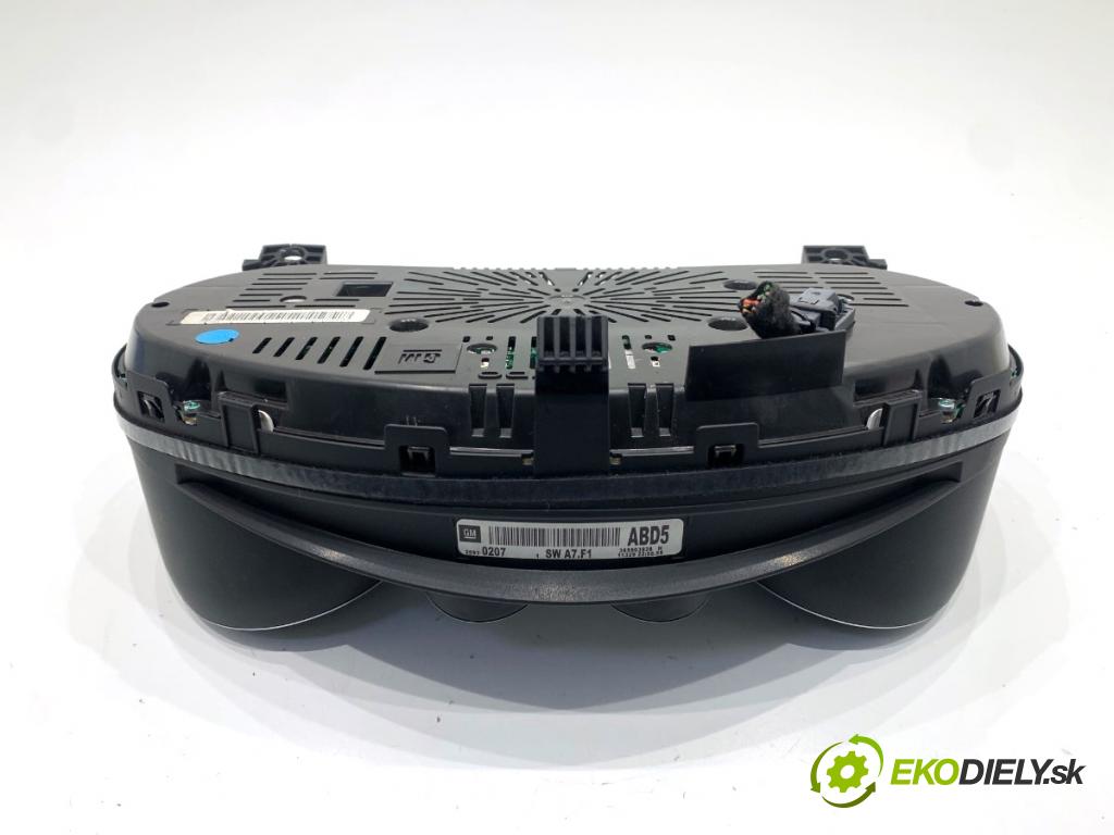 OPEL INSIGNIA A Kombi 2011 162 kW 2.0 Turbo (35) 1998 Prístrojovka 20930207 (Prístrojová doska)