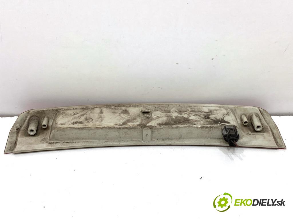 OPEL INSIGNIA A Kombi 2011 162 kW 2.0 Turbo (35) 1998 Svetlo brzdových svetiel 13226860