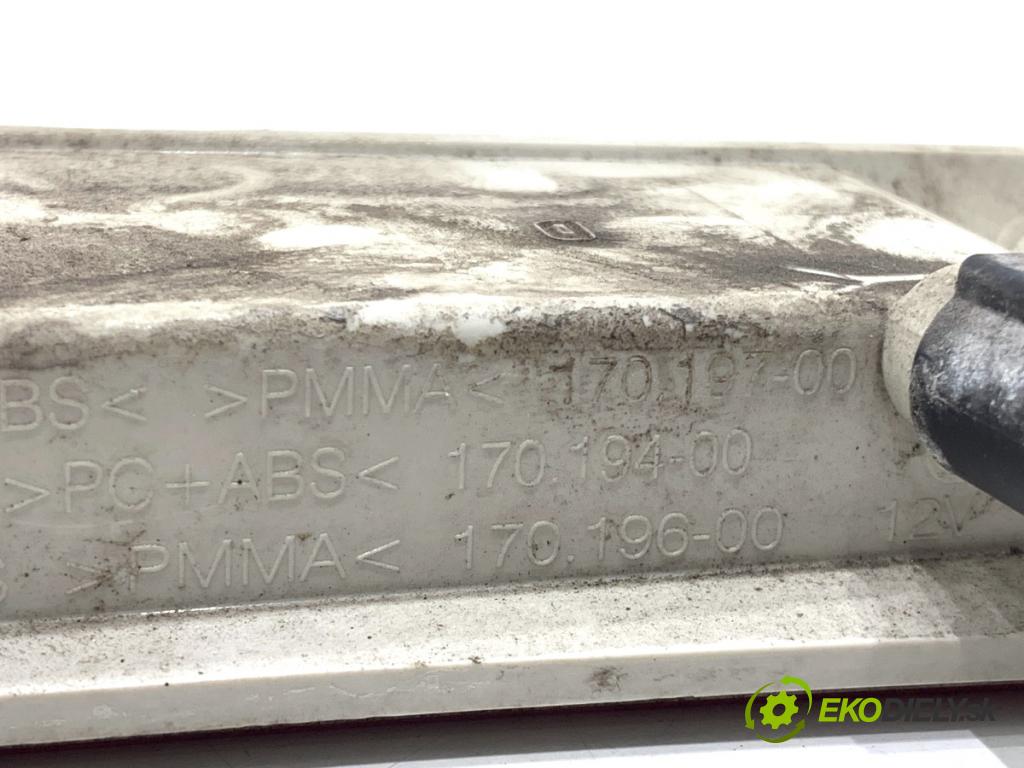 OPEL INSIGNIA A Kombi 2011 162 kW 2.0 Turbo (35) 1998 Svetlo brzdových svetiel 13226860