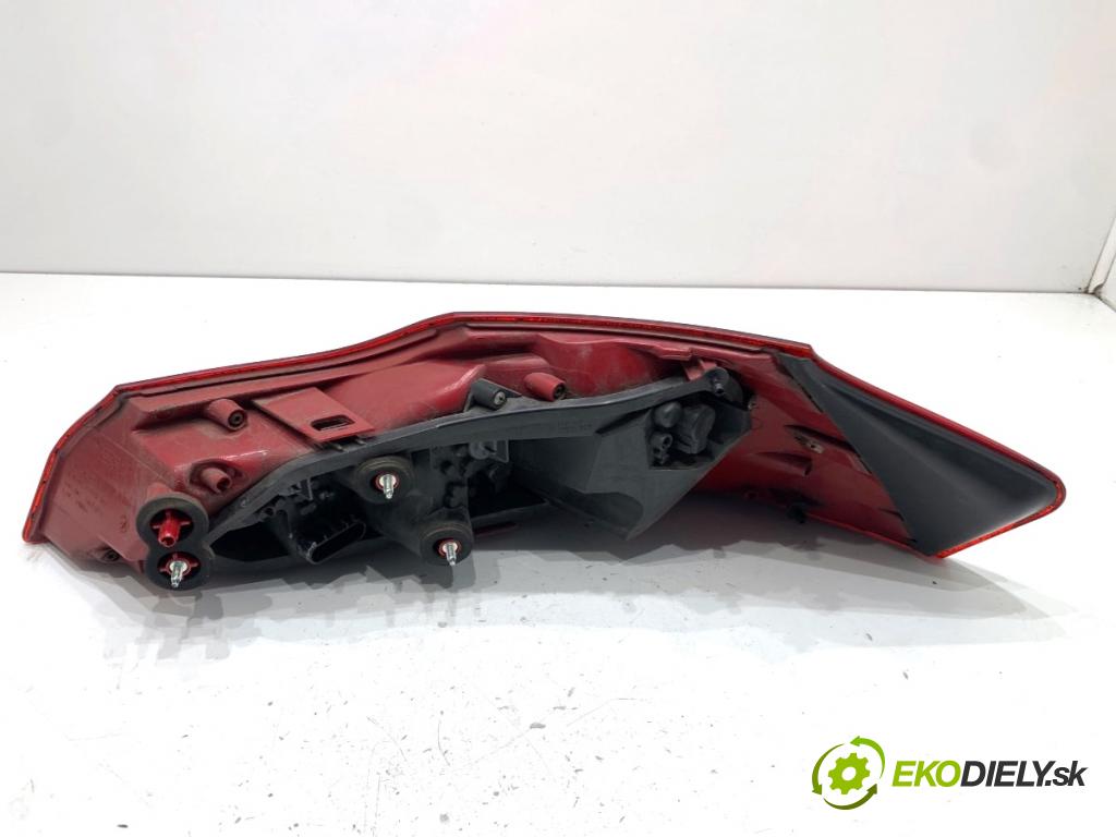 OPEL INSIGNIA A Kombi 2011 162 kW 2.0 Turbo (35) 1998 světlo levý zadní část 13226856