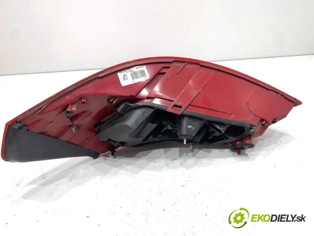 OPEL INSIGNIA A Kombi 2011 162 kW 2.0 Turbo (35) 1998 světlo levý zadní část 13226856