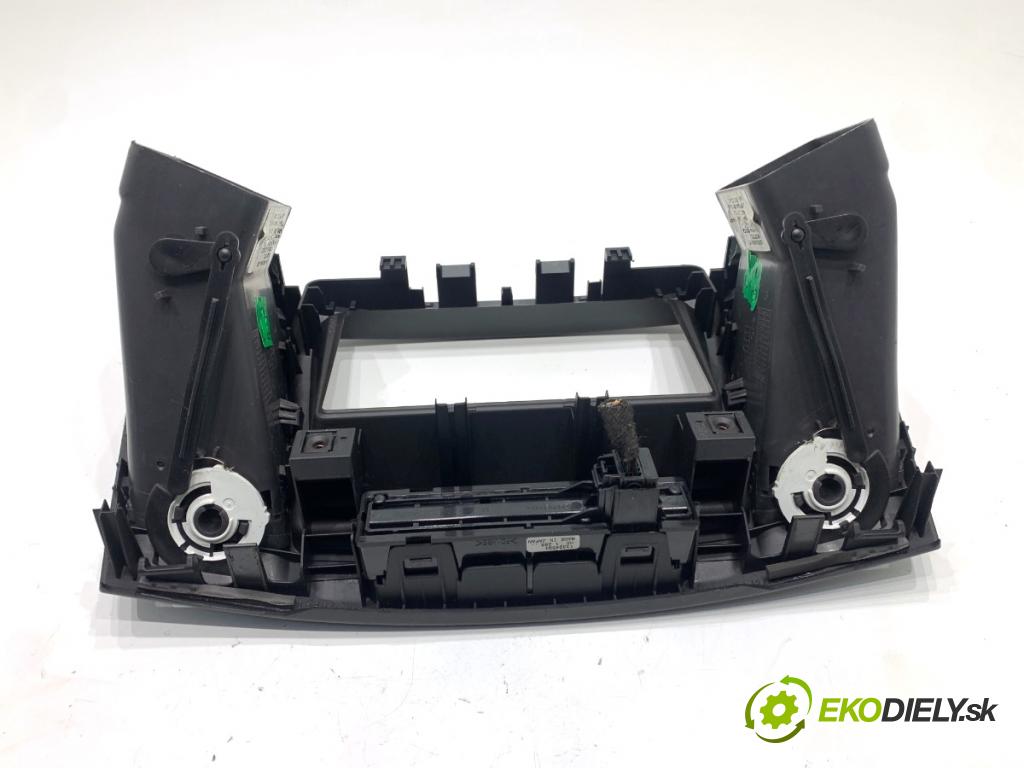 OPEL INSIGNIA A Kombi 2011 162 kW 2.0 Turbo (35) 1998 Mriežky kúrenia predný 13282235