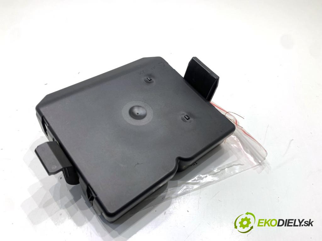 OPEL INSIGNIA A Kombi 2011 162 kW 2.0 Turbo (35) 1998 Modul dverí 20980448