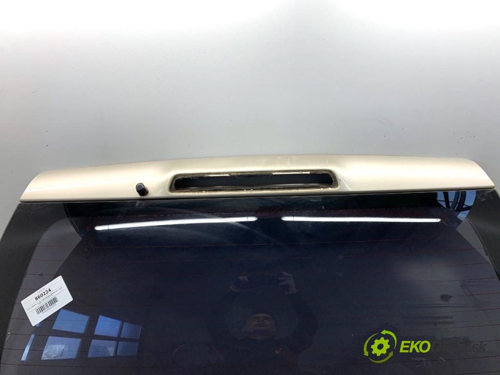 TOYOTA LAND CRUISER J12 samochód terenowy zamknięty 2006 127 kW 3.0 D-4D (KDJ120, KDJ125, KDJ121) 2982 kapota zad