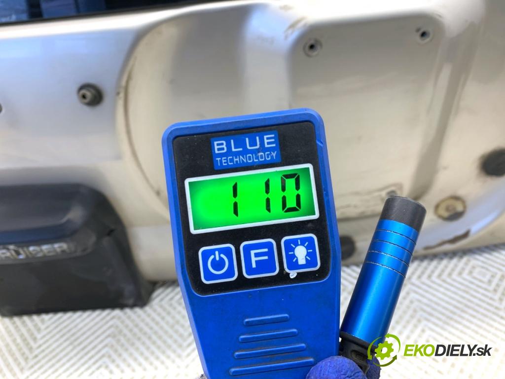 TOYOTA LAND CRUISER J12 samochód terenowy zamknięty 2006 127 kW 3.0 D-4D (KDJ120, KDJ125, KDJ121) 2982 kapota zad