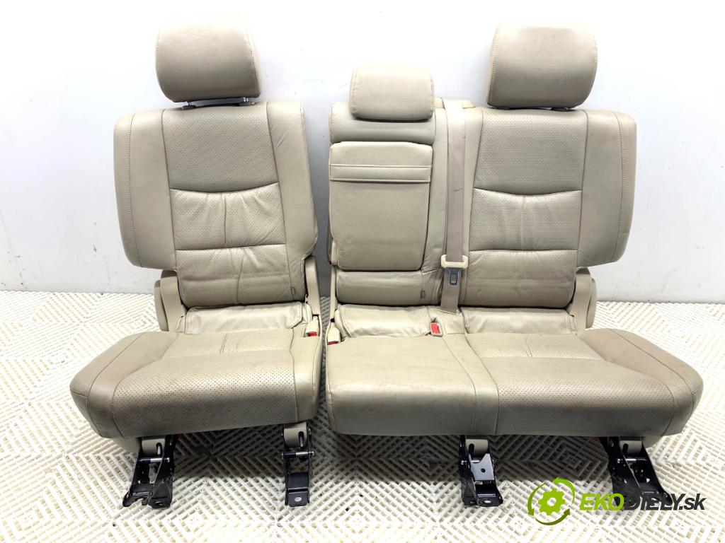 TOYOTA LAND CRUISER J12 samochód terenowy zamknięty 2006 127 kW 3.0 D-4D (KDJ120, KDJ125, KDJ121) 2982 sedadlo druhý VLÁDA: 